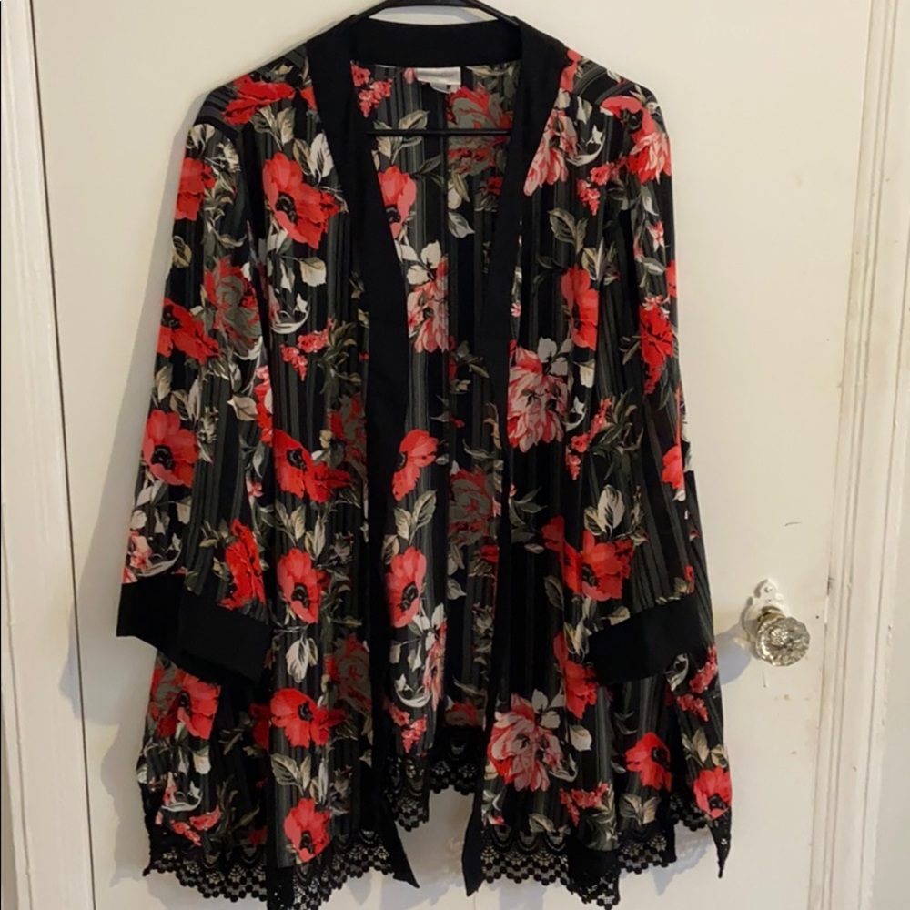 Avenue Floral Kimono